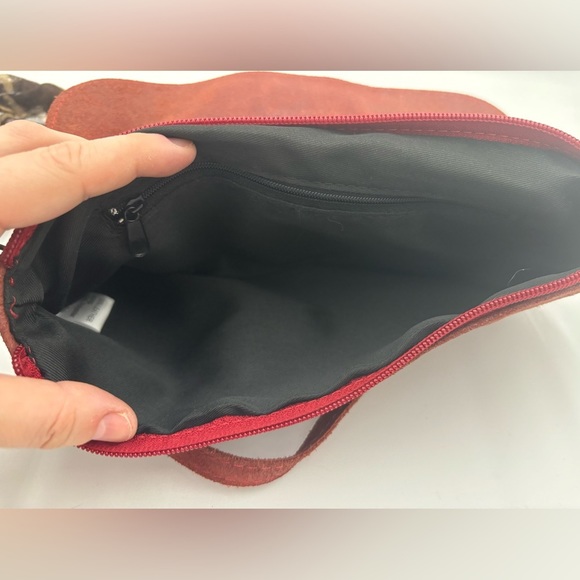 CRAZY LOU PARIS Leather Vintage Made in Italy Crossbody Bag - Picture 8 of 10